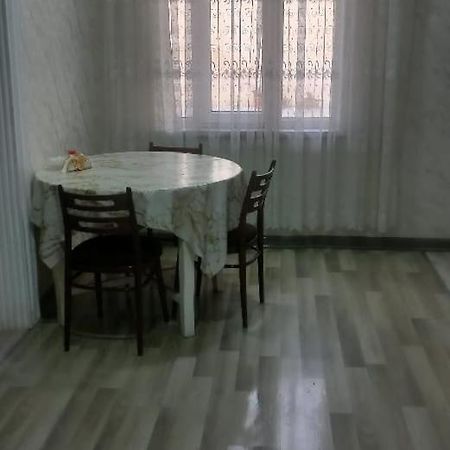 Apartment At Narimanov 151 غانيا المظهر الخارجي الصورة